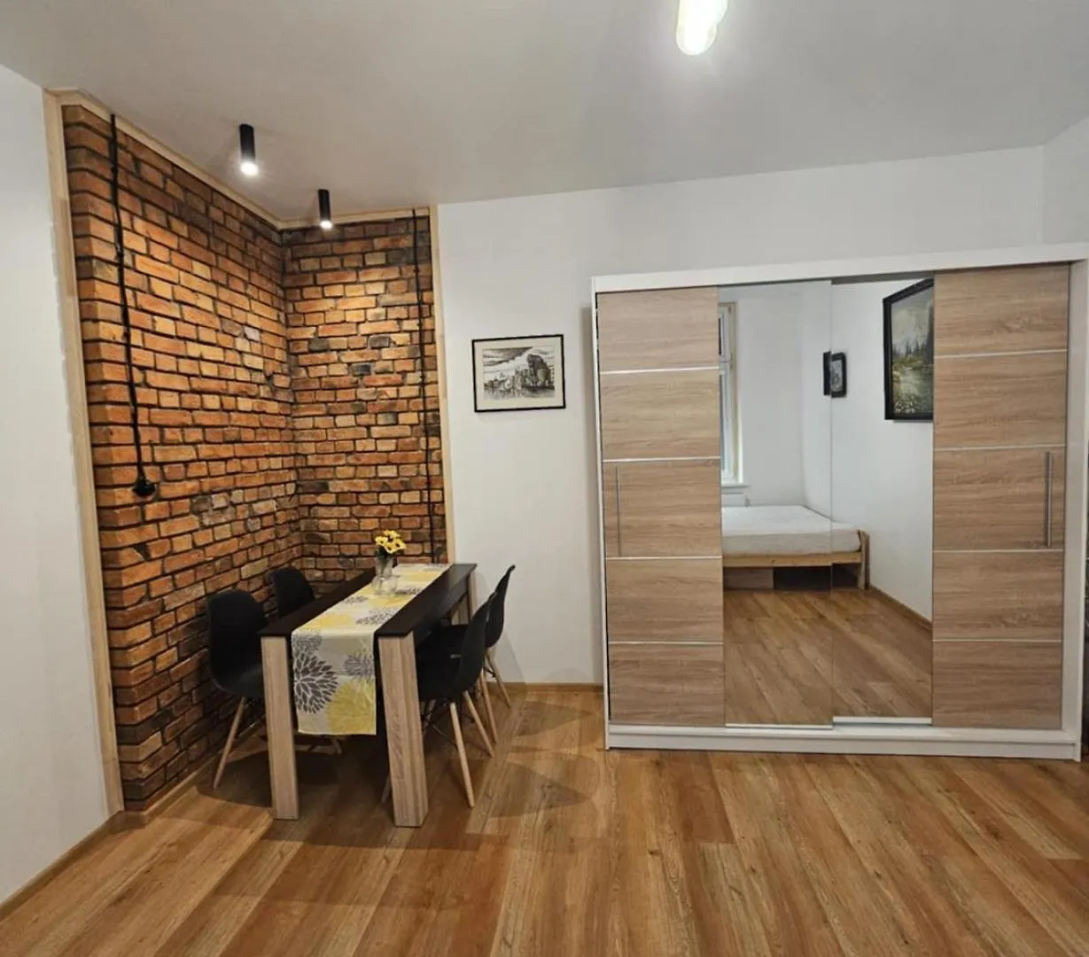 Slonecznikowy Loft Parter Apartman Gdańsk Lengyelország